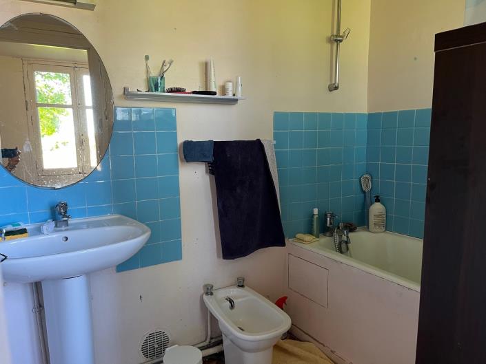 Image No.8-2 Bed Country House for sale