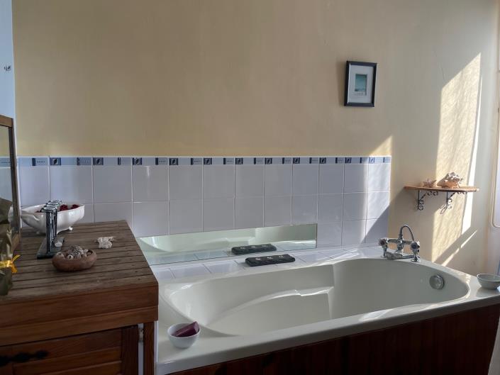 Image No.14-3 Bed Village House for sale