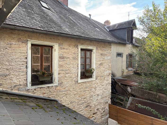 Image No.19-4 Bed Village House for sale