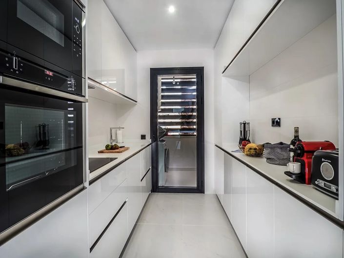 Image No.8-2 Bed Apartment for sale