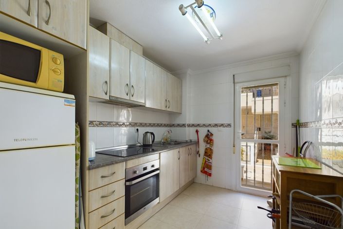 Image No.10-3 Bed Townhouse for sale