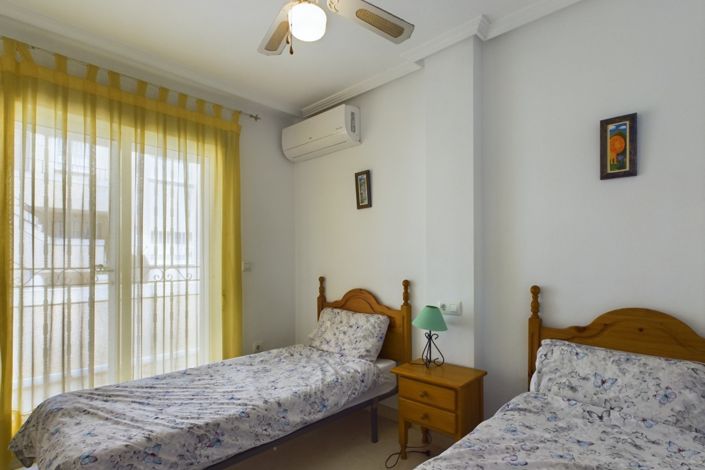 Image No.22-3 Bed Townhouse for sale