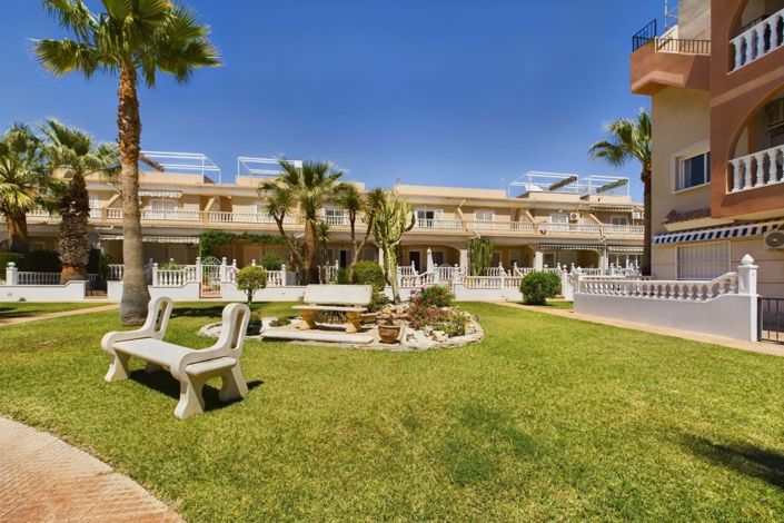 Image No.33-3 Bed Townhouse for sale