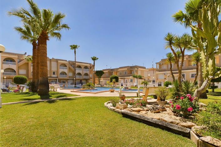 Image No.34-3 Bed Townhouse for sale