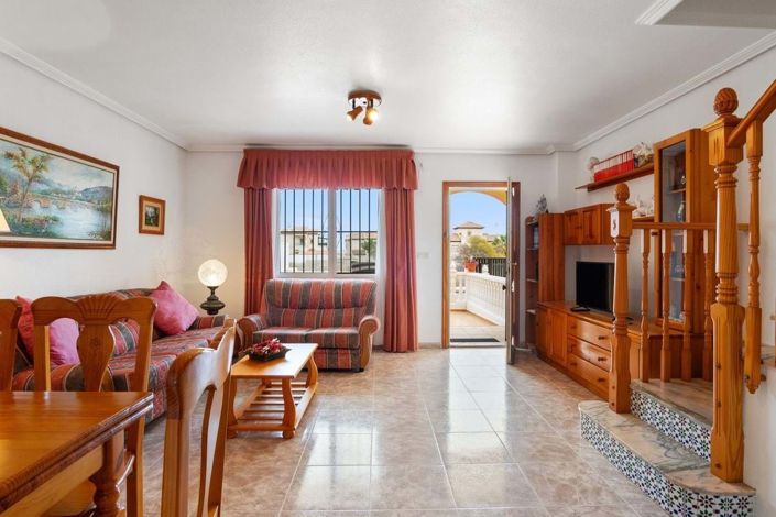 Image No.6-3 Bed Townhouse for sale