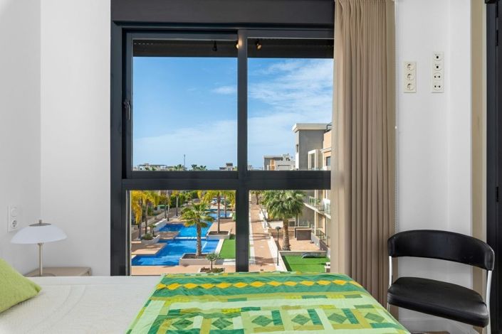 Image No.11-2 Bed Apartment for sale