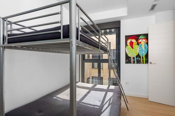 Image No.18-2 Bed Apartment for sale