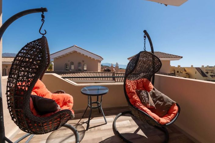 Image No.1-3 Bed Townhouse for sale