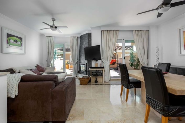 Image No.2-3 Bed Townhouse for sale