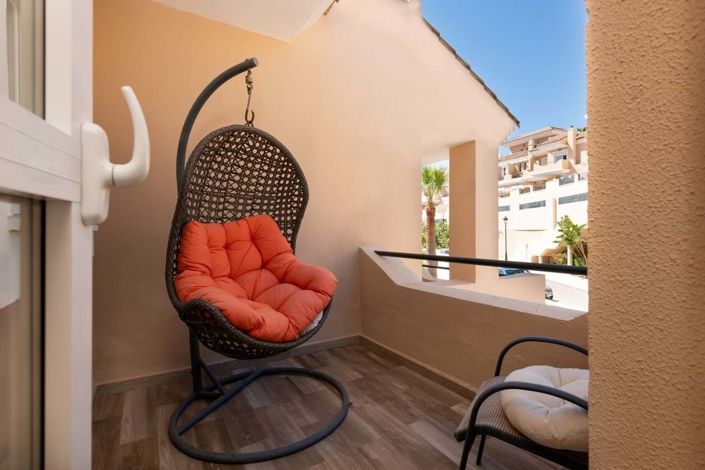 Image No.27-3 Bed Townhouse for sale