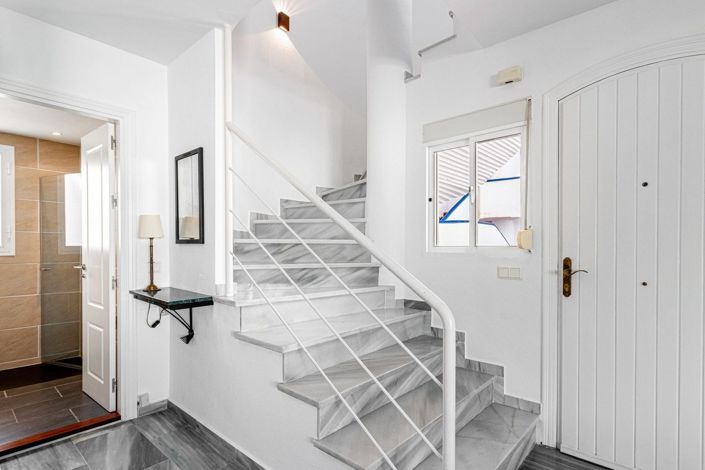 Image No.11-3 Bed Apartment for sale