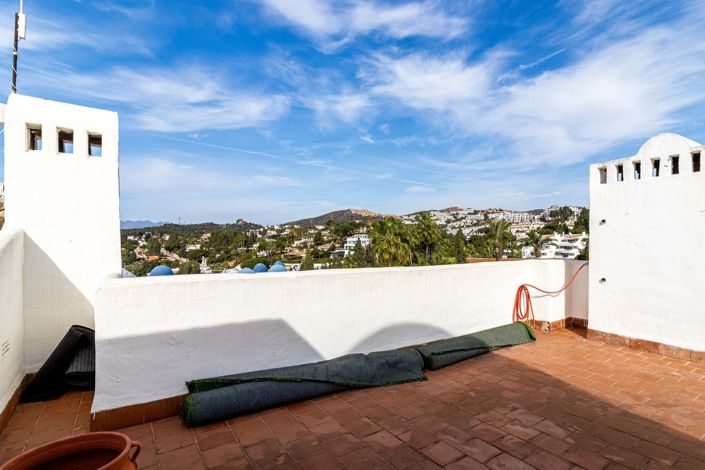 Image No.22-3 Bed Apartment for sale