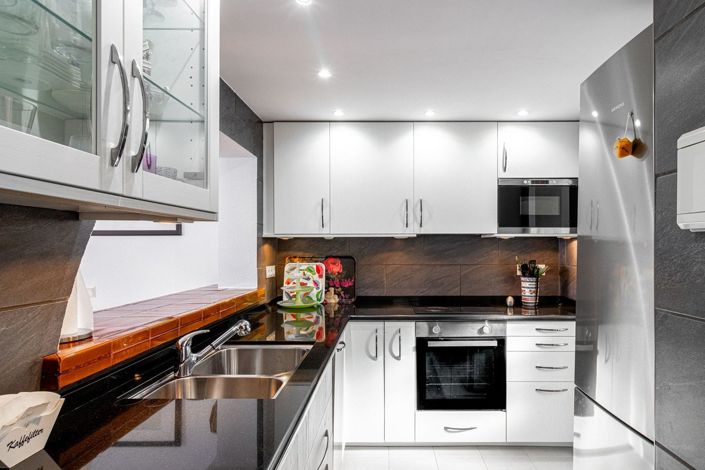 Image No.8-3 Bed Apartment for sale