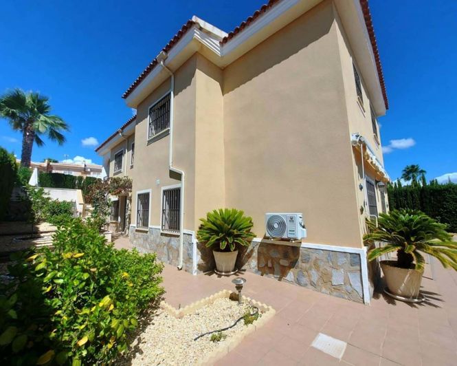 Image No.26-5 Bed Villa for sale