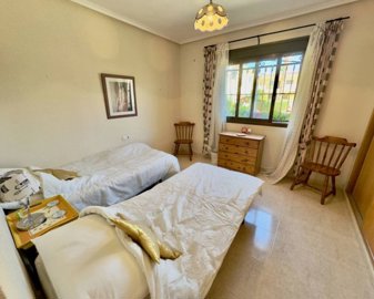 1447-514105-78d1f4f8b6655591b02d22fabb36a692d