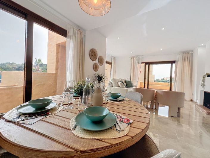 Image No.10-3 Bed Apartment for sale