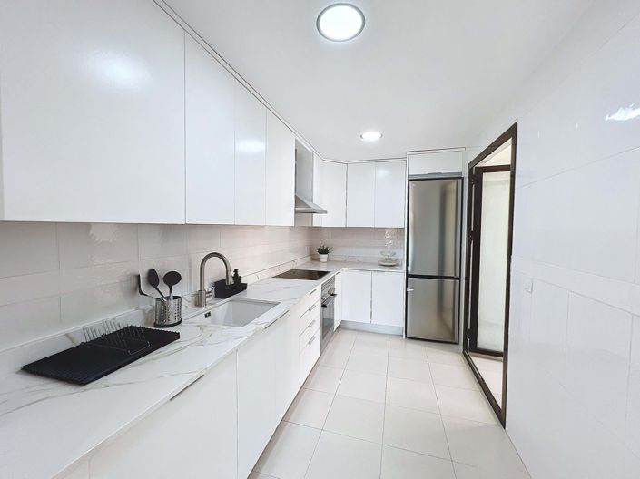 Image No.12-3 Bed Apartment for sale