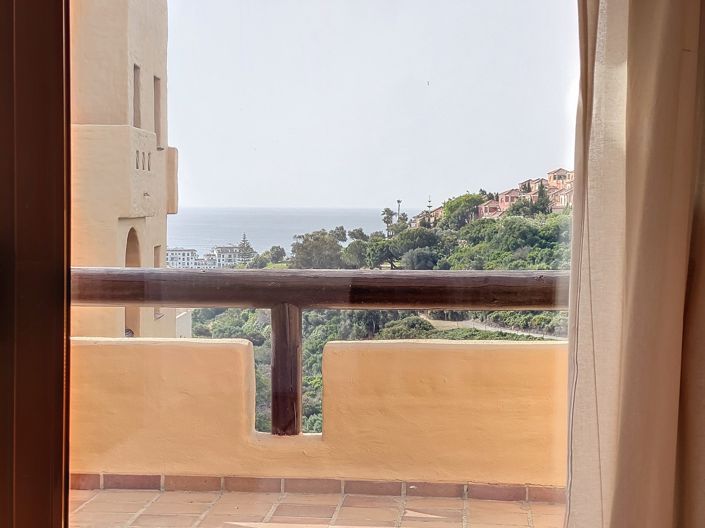 Image No.33-3 Bed Apartment for sale