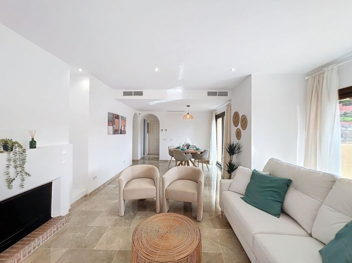 Image No.8-3 Bed Apartment for sale