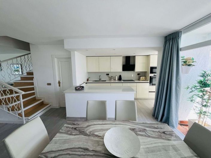 Image No.8-3 Bed Townhouse for sale