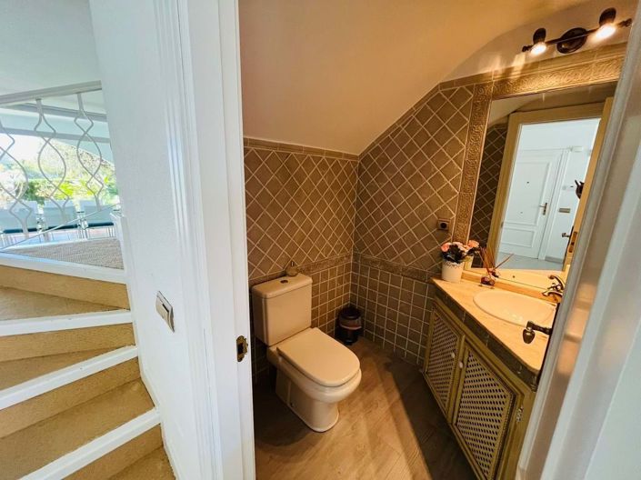 Image No.9-3 Bed Townhouse for sale