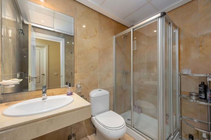 Image No.19-2 Bed Apartment for sale