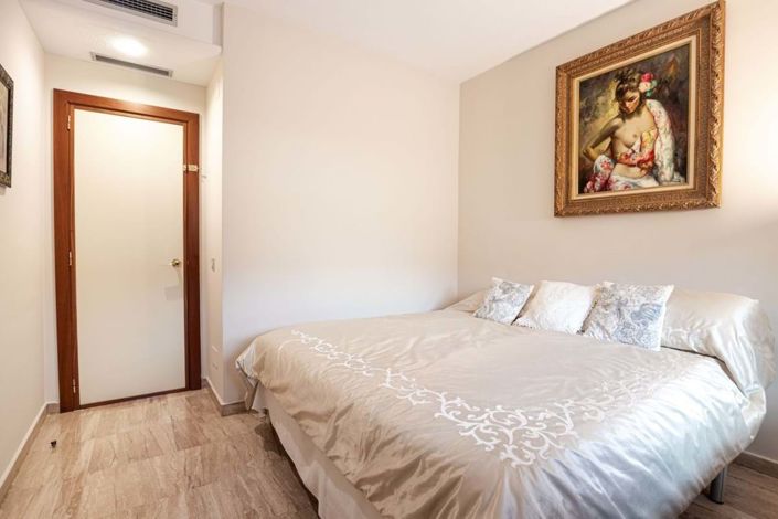 Image No.24-2 Bed Apartment for sale