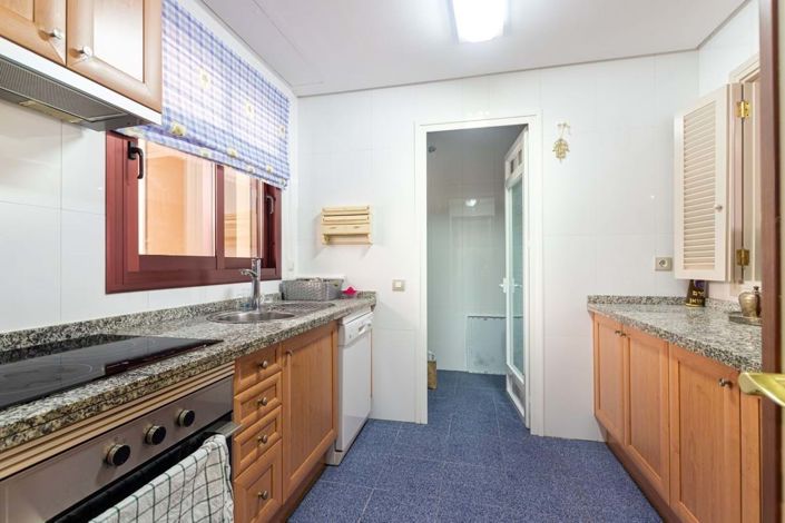 Image No.27-2 Bed Apartment for sale