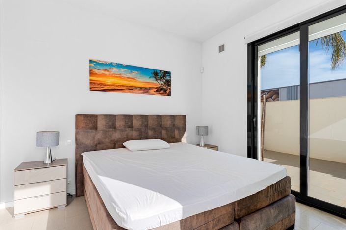 Image No.14-3 Bed Villa for sale