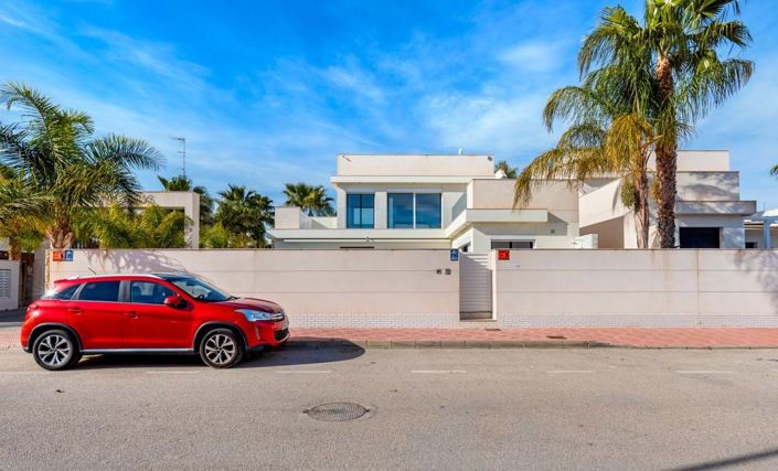 Image No.29-3 Bed Villa for sale