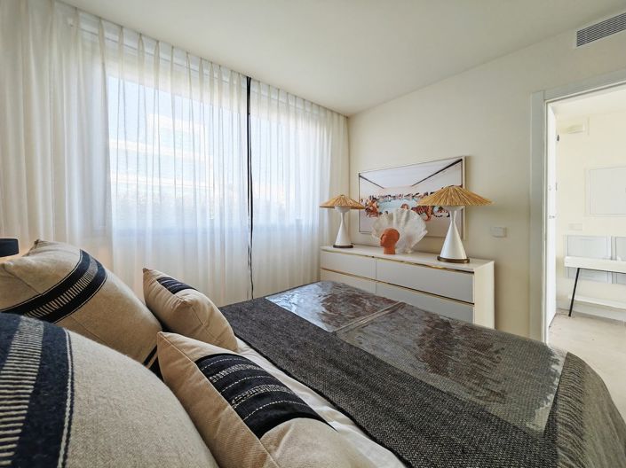 Image No.21-3 Bed Townhouse for sale