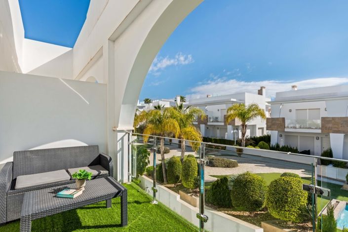 Image No.20-2 Bed Villa for sale