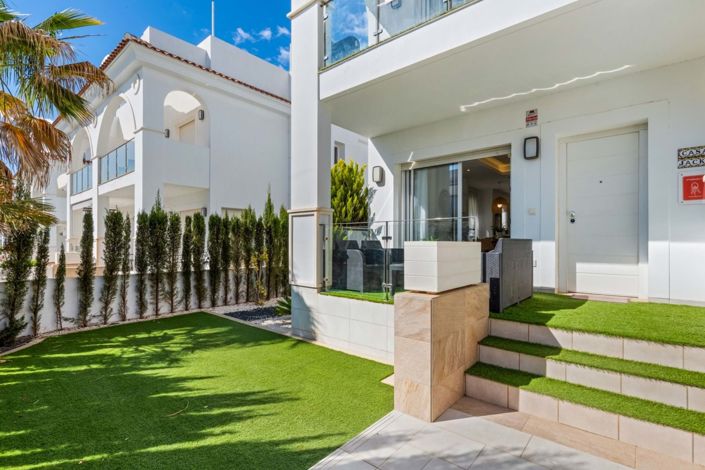 Image No.6-2 Bed Villa for sale