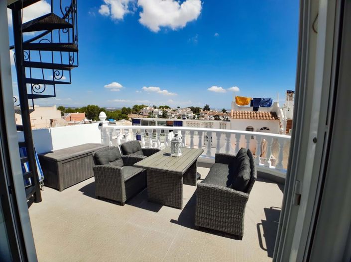 Image No.11-3 Bed Townhouse for sale