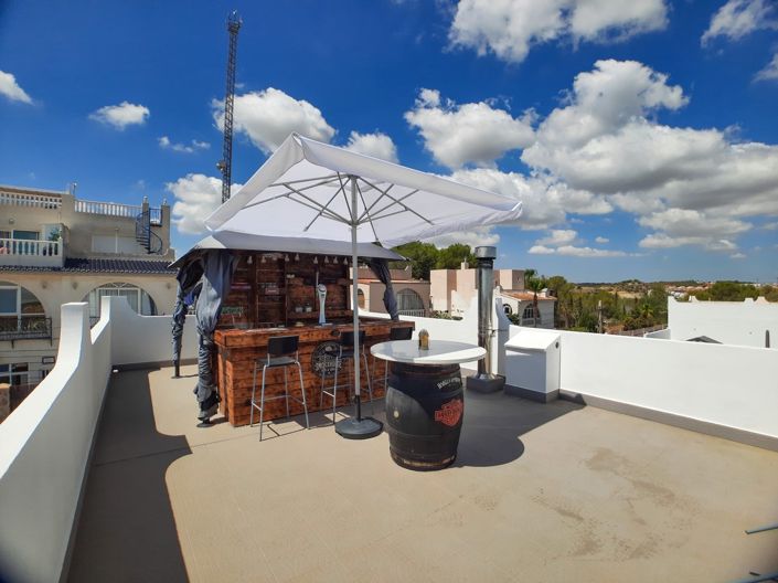 Image No.15-3 Bed Townhouse for sale