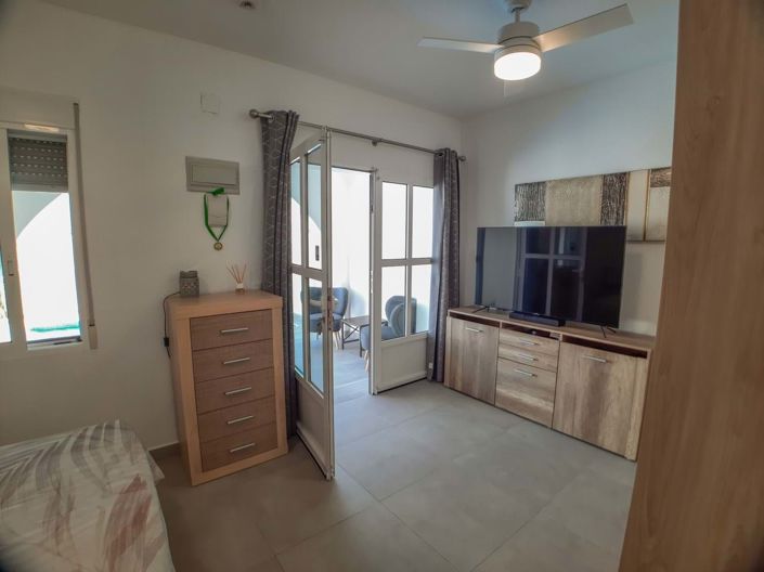 Image No.25-3 Bed Townhouse for sale