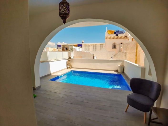 Image No.27-3 Bed Townhouse for sale