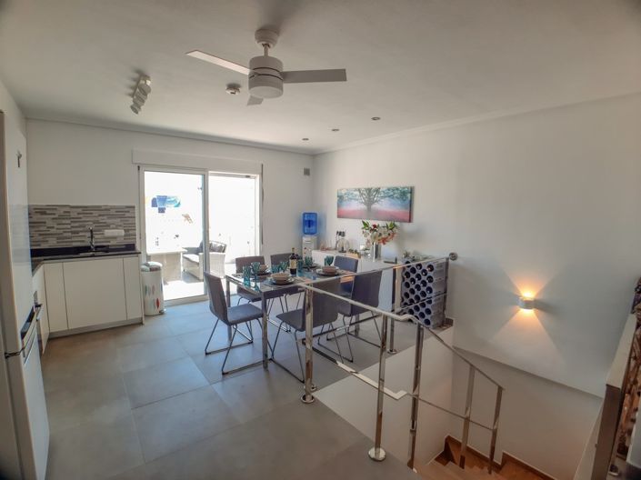 Image No.9-3 Bed Townhouse for sale