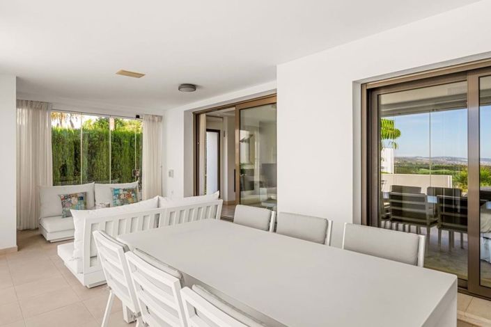 Image No.19-3 Bed Apartment for sale