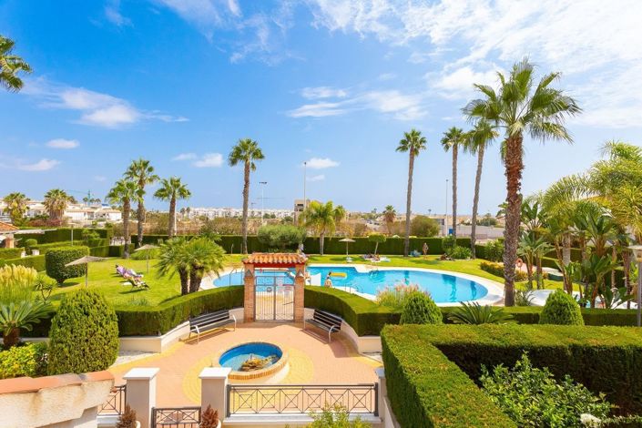 Image No.18-3 Bed Townhouse for sale