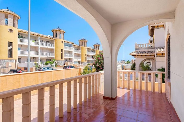 Image No.6-3 Bed Townhouse for sale