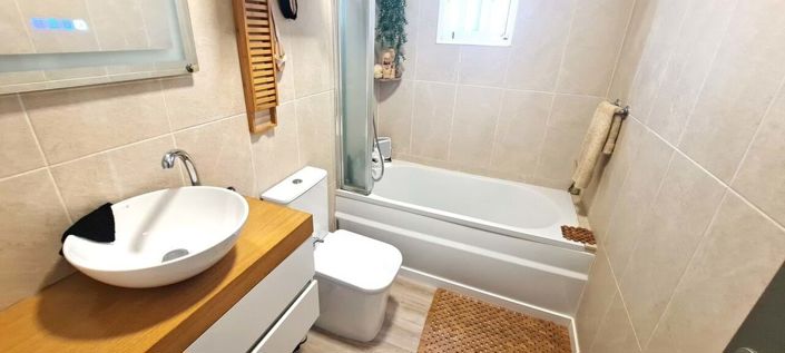 Image No.15-3 Bed Villa for sale