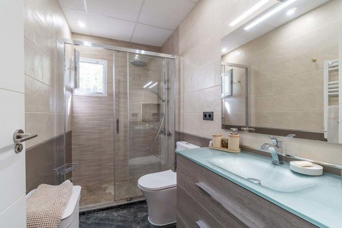 Image No.16-2 Bed Villa for sale