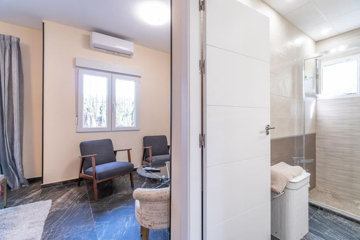 Image No.17-2 Bed Villa for sale