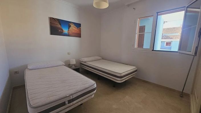 Image No.14-3 Bed Apartment for sale