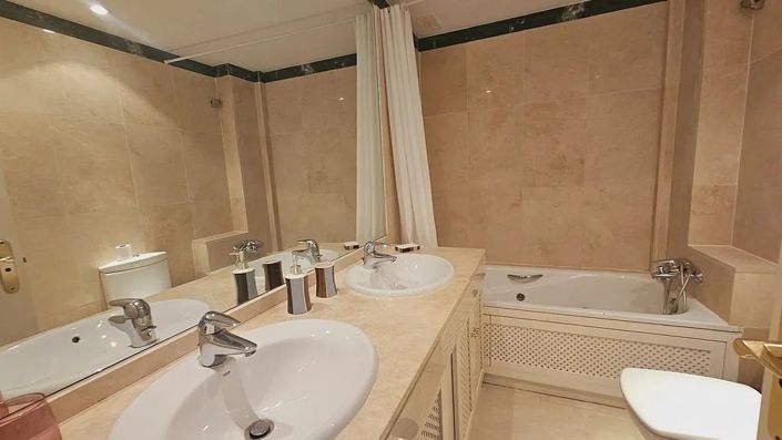 Image No.15-3 Bed Apartment for sale