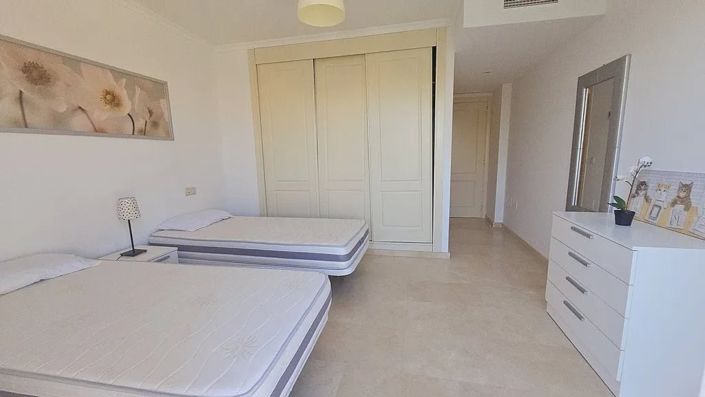 Image No.16-3 Bed Apartment for sale