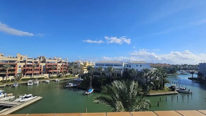 Image No.27-3 Bed Apartment for sale