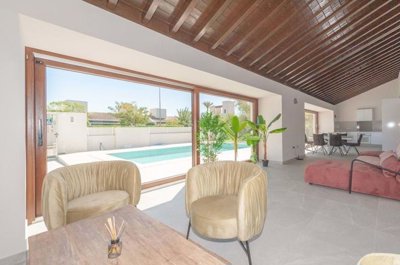 1447-523336-78d1f4f8b6655591b02d22fabb36a692d