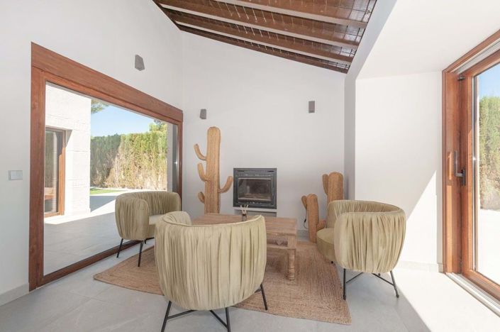 Image No.15-4 Bed Villa for sale